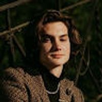 imagine profil Iulian
