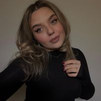imagine profil Larisa