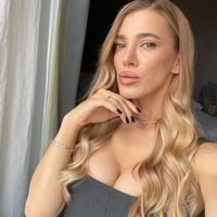 imagine profil Larisa
