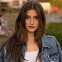 imagine profil Rebeca Larisa
