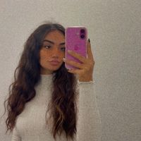 imagine profil Larisa