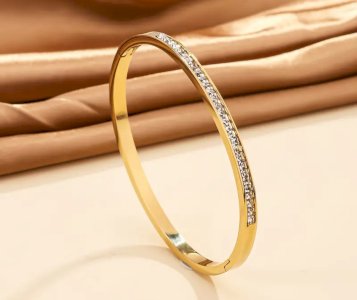 NOVA narukvica s cirkonima