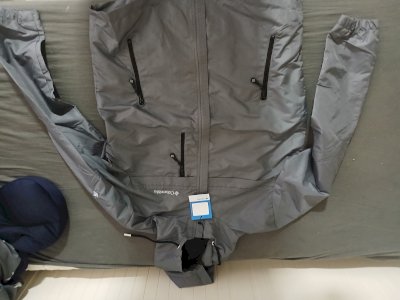 Vodonepropusna jaknica