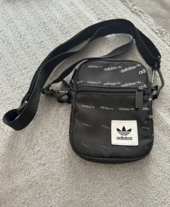 Orginal Adidas torbica-NOVO, nekorišteno