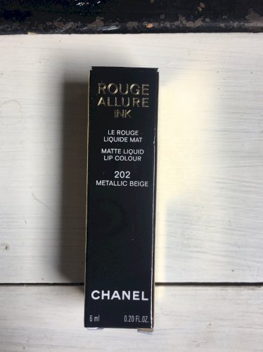 CHANEL sjajilo 