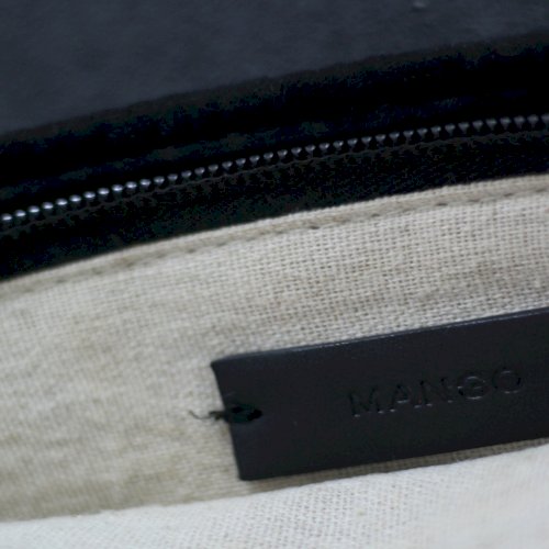 HTM21 AK04 Mango clutch bag