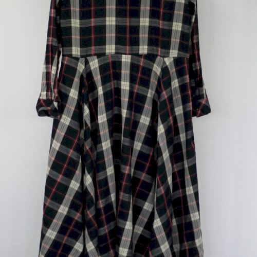 HTM21 AK11 Karirana haljina