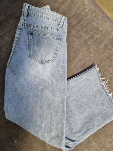 traperice zvonolikih nogavica s poderotinama 42 boyfriend model 