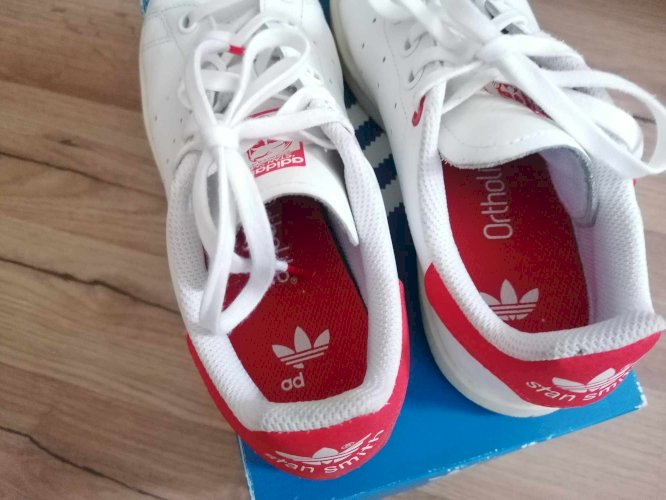 Adidas Stan Smith tenisice br 355
