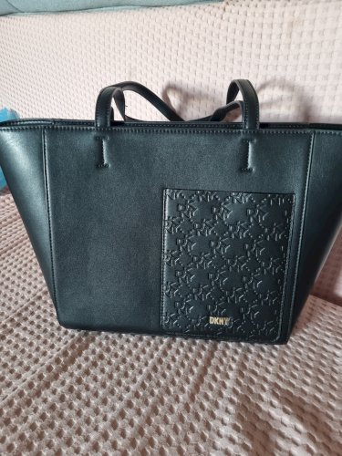 Prodajem novu torbu DKNY