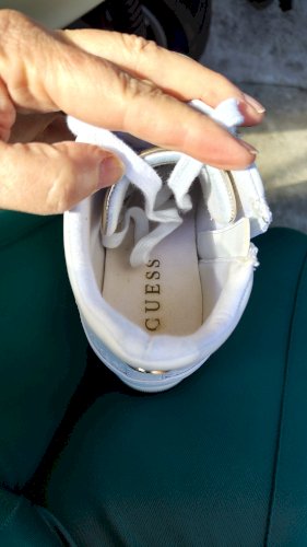 Guess tenisice na skrivene petu