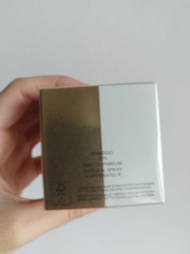 Shiseido Zen parfem 