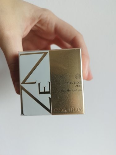 Shiseido Zen parfem 