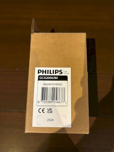 NOVO Philips Odstranjivač Vlakana 500 Series  Protiv Mucica i Grubosti