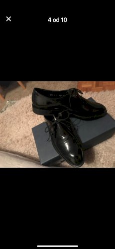 Frau crne lak cipele 