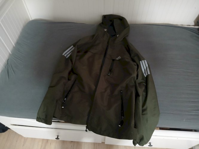 Vodonepropisne jaknice