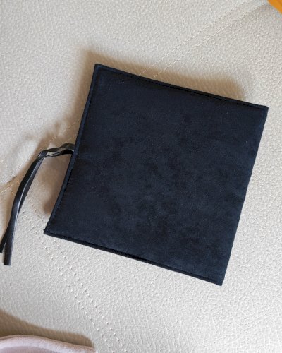 YSl Beauty torbica i putni set za manicuru