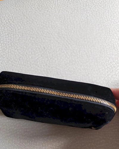 YSl Beauty torbica i putni set za manicuru