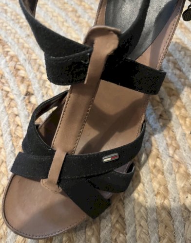 Tommy Hilfinger vel 39 