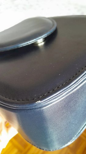 Kožna tamnoplava torbica Galanterija Kolarić Osijek