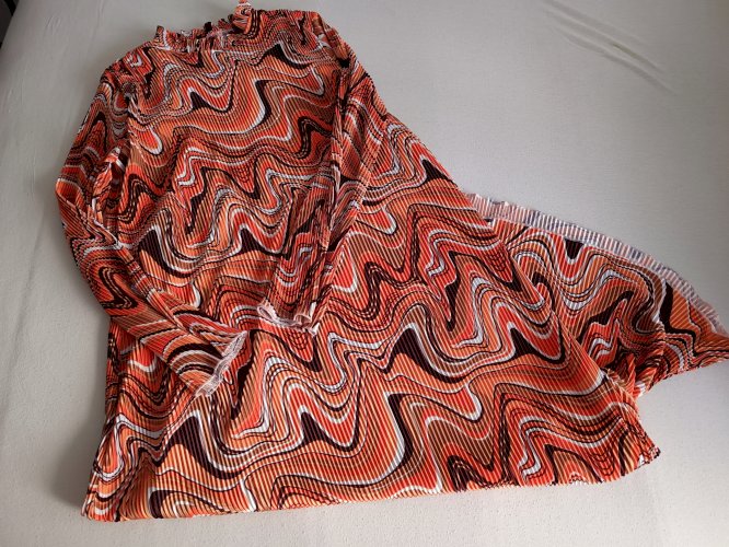 Shein duga plisirana haljina