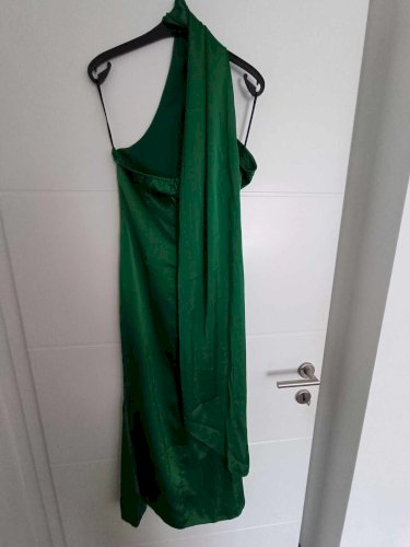 Shein zelena satenska haljina