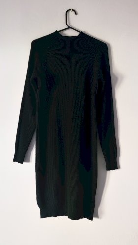 Zimska štrikana haljina s ovratnikom M 