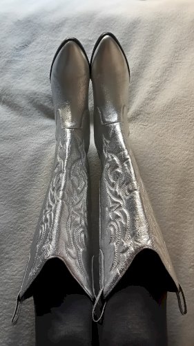 Kaubojske metalizirane čizme br38 24cm do koljena