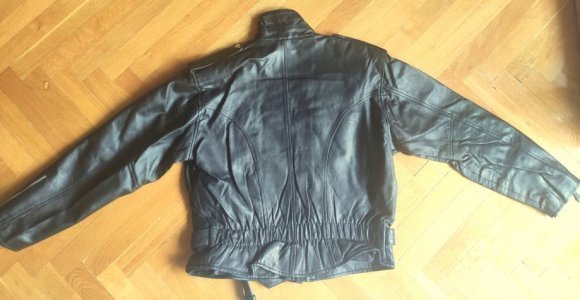 Kožna jakna i hlače