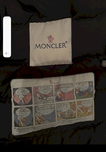Prodajem original dječju Moncler jaknu