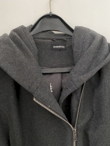 Novi kaput Even and odd L