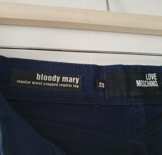 Nove Moschino Hlače 28