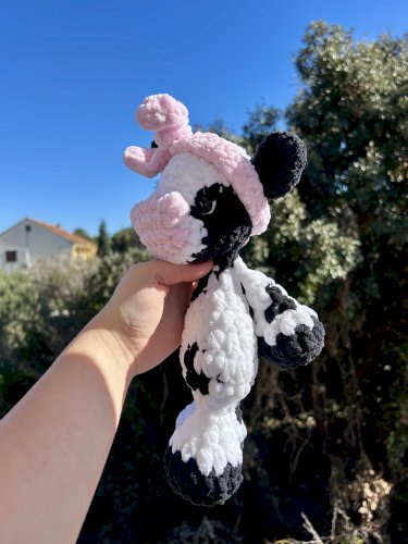 Ručno heklana plišana kravica