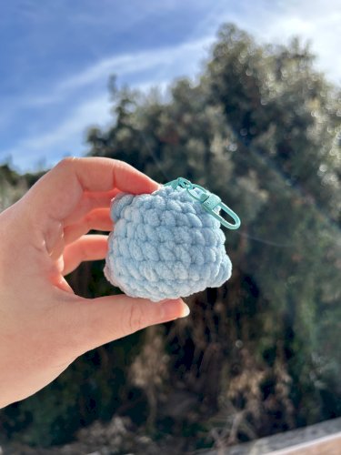 Dva heklana plišana privjeska žabice