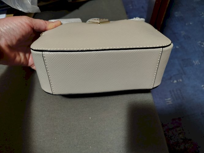 Guess noelle bež torbica