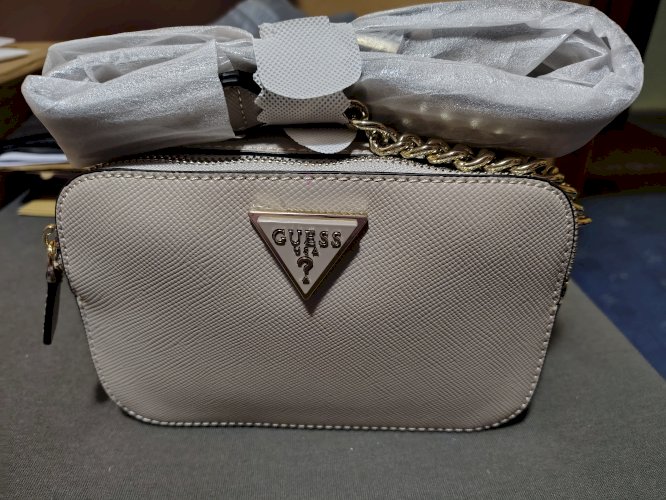 Guess noelle bež torbica