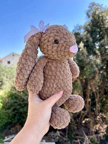 Ručno heklani zeko inspired by jellycat