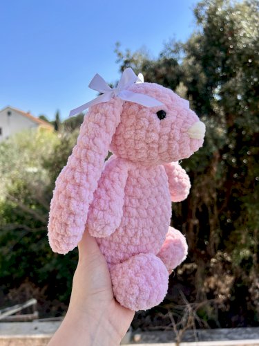Ručno heklani jellycat zeko