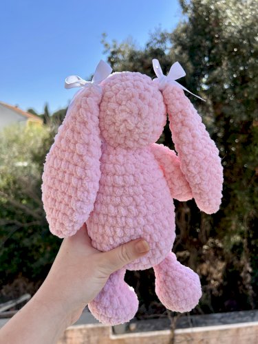 Ručno heklani jellycat zeko