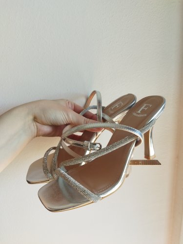 Srebrne sandale 