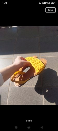 Žute sandale