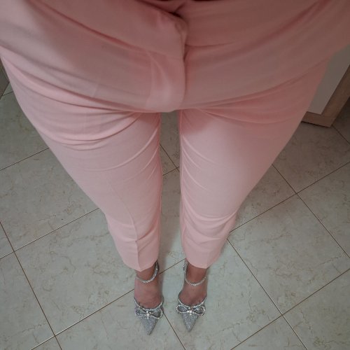 Elegantne pink hlače 