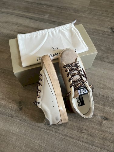 Golden Goose Superstar 48