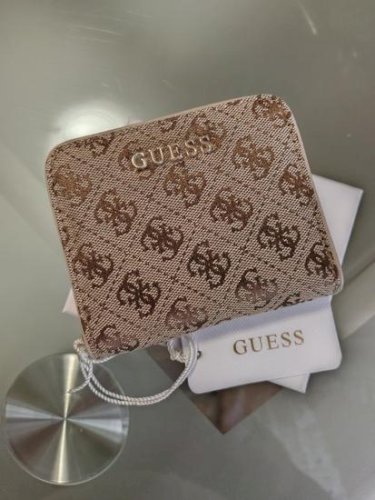 Guess mali novčaniik