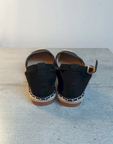 Crne espadrile
