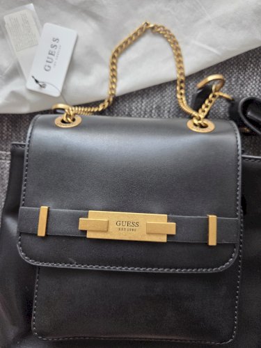 Guess ruksak