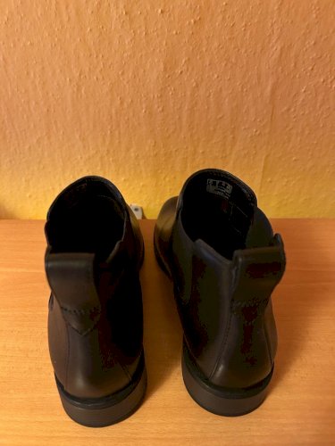NOVE Chelsea čizmice ženske veličina 40 kožne Clarks