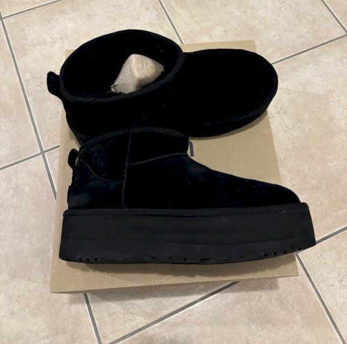 Crne uggsice plarforma mini boots mini platform black ugg