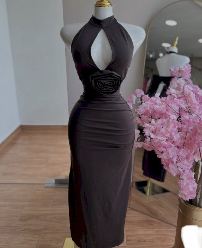 Zara popularna smeda duga elegantna svecana haljina s prorezom ruža 