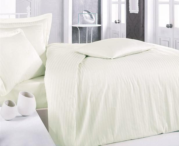 Atlasové povlečení krémové Jednolůžko - standard, přikrývka: 1ks 140x200 cm, polštář: 1ks 90x70 cm, gramáž: 125 g/m2 Bavlněný satén Atlasové povlečení krémové Jednolůžko - standard, přikrývka: 1ks 140x200 cm, polštář: 1ks 90x70 cm, gramáž: 125 g/m2 Bavlněný satén